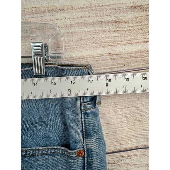 Levi's 505 Classic Straight Leg Jeans Men's Size 34x29 Blue Light Wash Denim - Picture 11 of 12